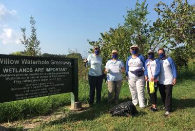 James Hardage Lane I Chapter members joined Trafton Academy in a clean-up of the Willow Waterhole in southwest Houston.