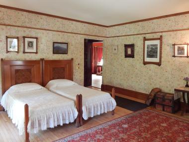 Grant Recipient, Historic Preservation Category: Glessner House Museum, Chicago, Ill. The original 1892 wallpaper, Double Bough, in the Glessner House guestroom is the same wallpaper design used when the room was re-wallpapered in 1916. The 2015 recreation of the wallpaper employed the same 1892 technique: 22 original hand carved fruitwood blocks to print the elaborate design. The Glessner House Museum, within Chicago’s Prairie Avenue Historic District, was designed by H.H. Richardson, considered one of the