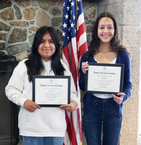 Students accepting DAR Awards
