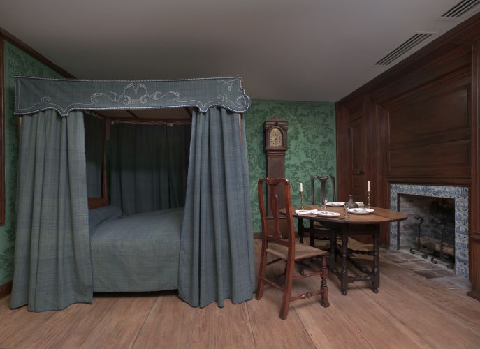 This room sponsored by Massachusetts State Society, dar