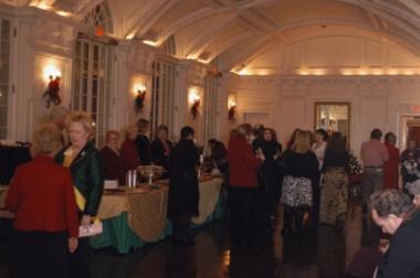 Guests mingled and enjoyed refreshments in the beautiful O’Byrne Gallery.