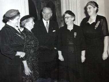 Mrs. Brown, Mrs. Louise Anderson, NHSODAR State Regent (1947-1950) and Vice President General (1950-1953), Senator Styles Bridges, Mrs. Esther Lange, NHSODAR State Regent (1956-1959), Historian General (1965-1968), Vice President General (1959-1962) and Mrs. Mabel Cutting, NHSODAR State Regent (1953-1956) in Washington, D.C.