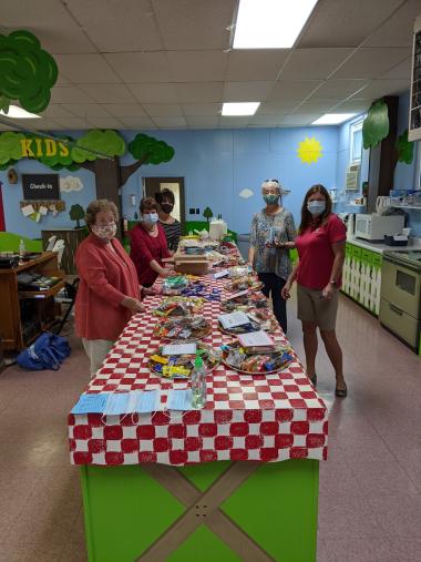 The Old Reynoldsburgh Chapter donated appreciation baskets to first reponders.