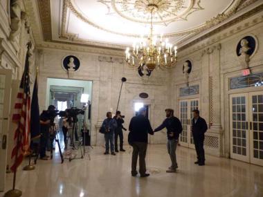 Although not used as a daily public entrance anymore, scenes were filmed in the original grand entrance of Memorial Continental Hall, as Rob Lowe enters the DAR Library.
