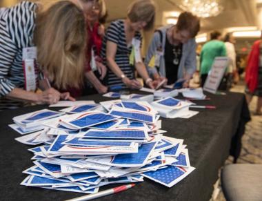 DAR members also signed cards thanking Wounded Warriors at Service to America Night.