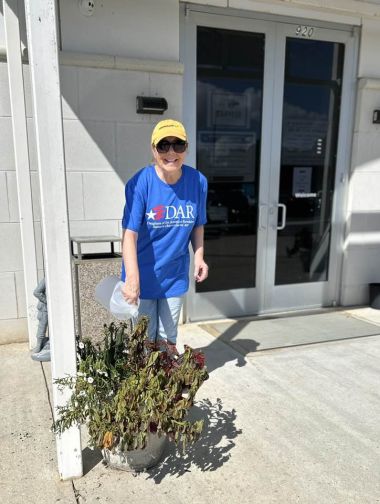 Members pose together on 2024 DAR Day of Service