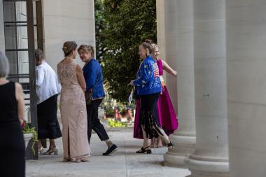 Women entering Continental Hall