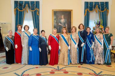 DAR executive officers pose for a group photo