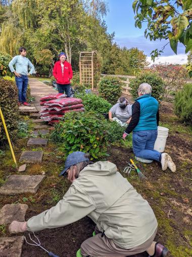 The Belle Passi Chapter helped plant the "Never Forget" Garden for the Tomb of the Unknown Solider, Society of the Honor Guard.