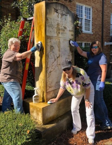 Members pose together on 2024 DAR Day of Service