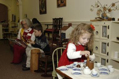 2nd Annual DAR Christmas Open House (2003)