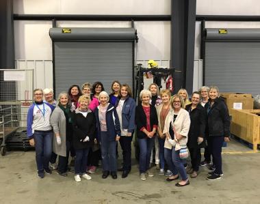 George W. Kendall Chapter volunteered at Hill Country Daily Bread for National DAR Day of Service.