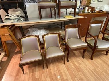 With help from a DAR Historic Preservation Grant facilitated by the Knickerbocker DAR Chapter, caretakers of the Morris-Jumel Mansion have been able to restore and preserve three chairs in the French Parlor, a formal salon that includes some of the furniture with the alleged connection to Napoleon. The chairs are made of mahogany and colloquially called “swan chairs” due to elaborate carvings of a swan on the arms. These French Empire chairs date back to the 1820s and, along with other pieces in the suite, 
