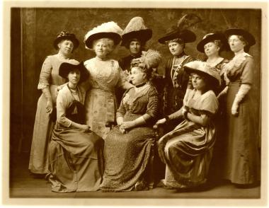 Today is National Hat Day, so for this ‪#‎TBT‬ check out some of these great DAR member hats circa 1909-1915. ‪#‎DARCelebrate125‬ For more photos and DAR history visit, www.dar.org/celebrate125