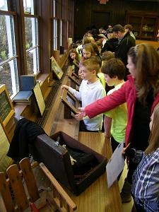 Grant Recipient, Education: Rochester Hills Museum, Rochester Hills, Mich. Rochester Community Schools students visit the Museum to experience social studies field trips that align to and support their educational curriculum .
