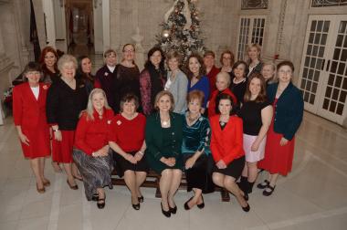 Thank you to the members of the Property Beautification and Hospitality Committee for preparing decorations and serving refreshments at the Open House.