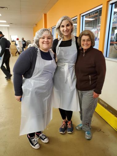 The White Plains Chapter volunteered at Feeding Westchester packing nutritious meals for Seniors living in residential facilities.