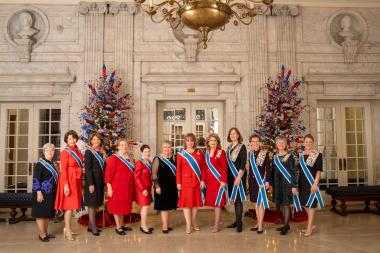 2023 executive officers group photo in Pennsylvania Foyer. 
