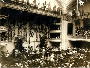 #‎TBT‬ Memorial Continental Hall has served as the home of the DAR Library for 65 years, but when it was built in 1905, its original purpose was to host the DAR annual convention, Continental Congress. Within the first 20 years after Memorial Continental Hall was built, the DAR had already grown out of this 2,000 seat auditorium and began construction in 1929 on the 4,000 seat (at the time) Constitution Hall to house the ever-growing delegation of DAR members from around the country who traveled to DC for t