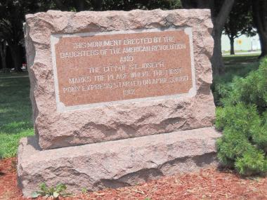  In 1912, the St. Joseph Chapter and the city of St. Joseph, Missouri,marked the starting point of the Pony Express (April 3, 1860).