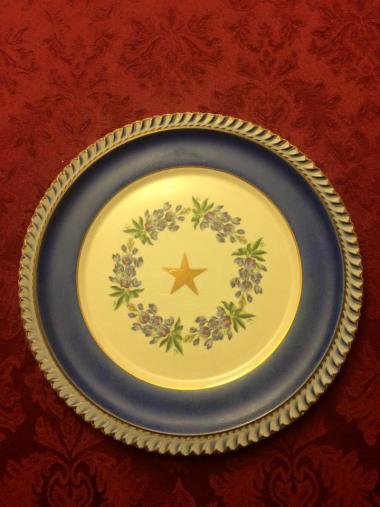  Commemorative plate celebrating the 50th Anniversary of the Texas Society DAR.